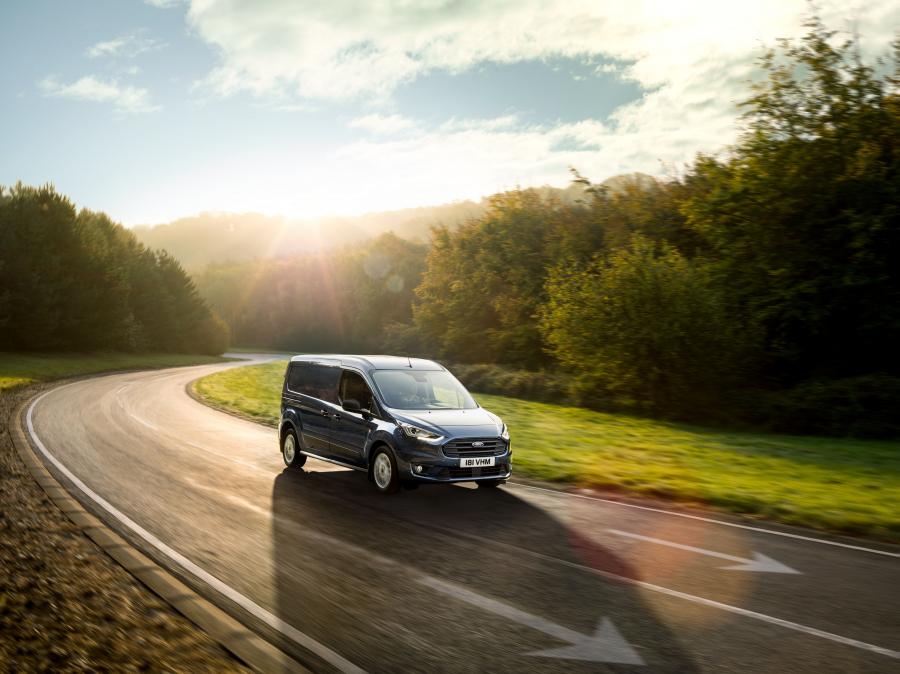  Ford Transit Connect LWB 2018 года  (WW) (фото 2 из 11)